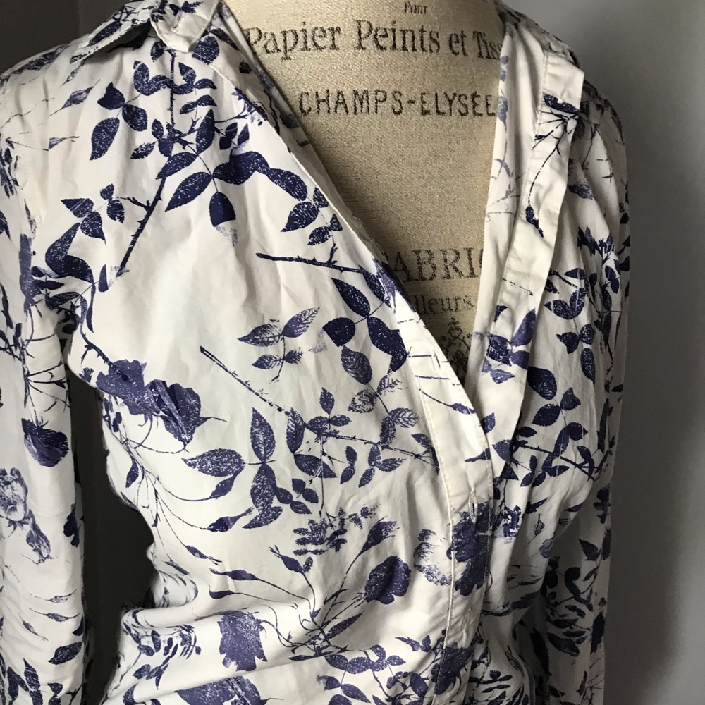 Bass & Co. Floral button down